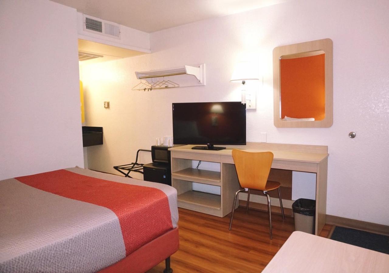 Motel 6-Flagstaff, Az - West - Woodland Village Εξωτερικό φωτογραφία