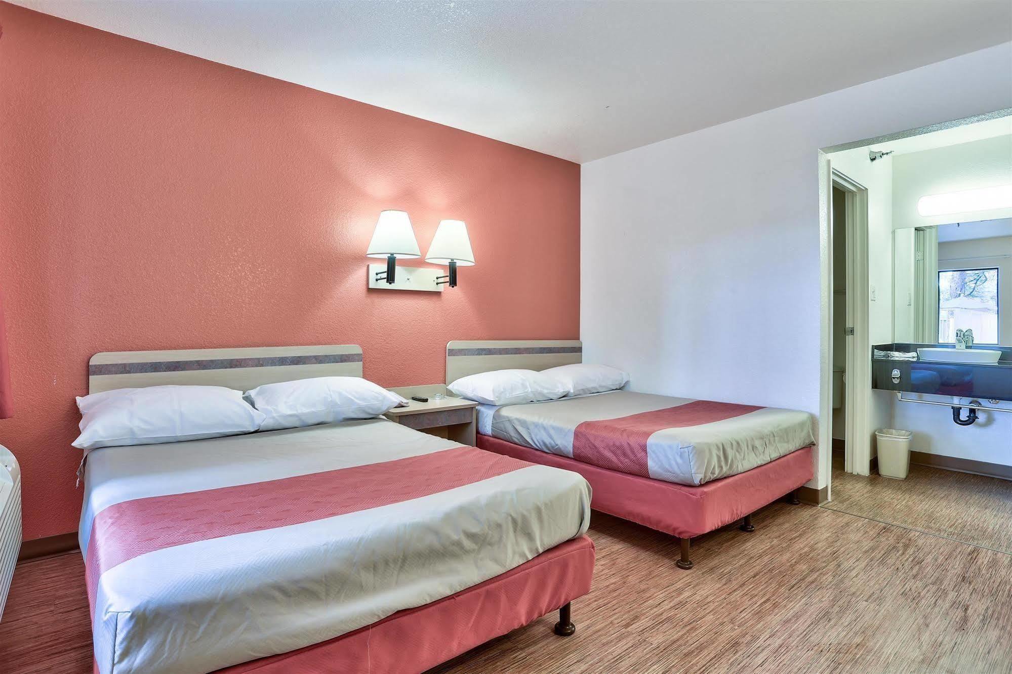 Motel 6-Flagstaff, Az - West - Woodland Village Εξωτερικό φωτογραφία